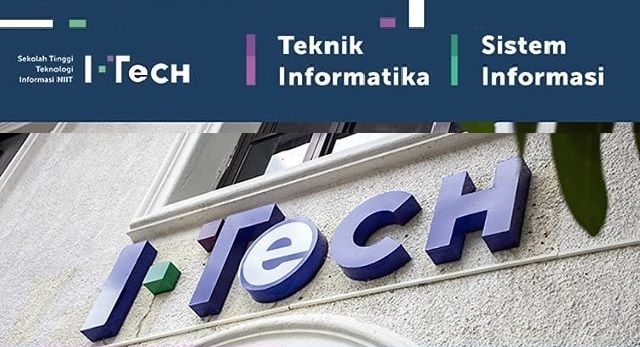 Logo I-Tech yang dipasang didepan kampus.