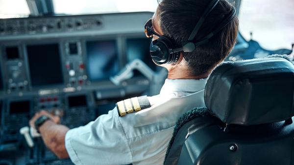 Side-Hustling Is Taking Off, but Do We Want Our Pilots Doing It?