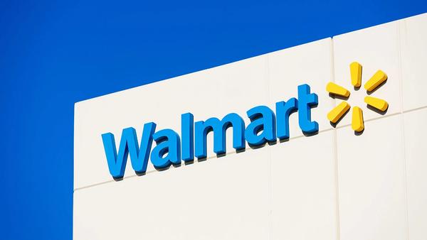 Why Does Walmart Have to Pay Up to $400K to Its Store Managers?