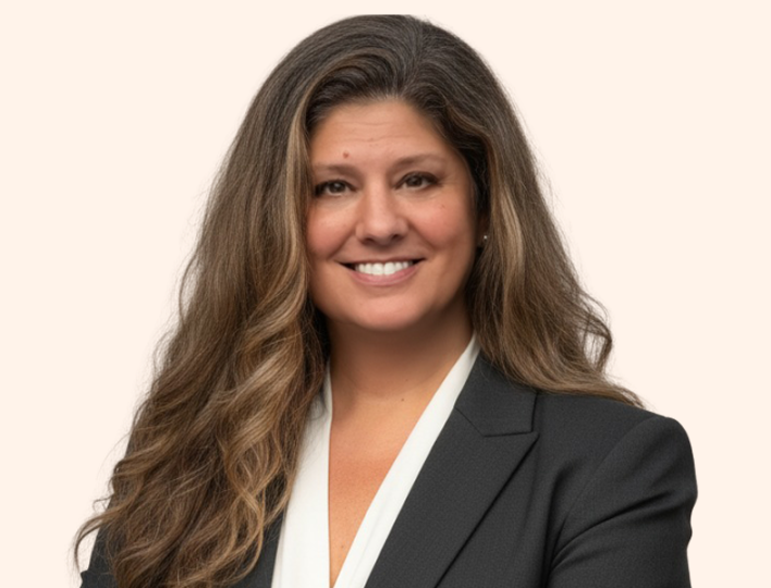 Headshot of Shannon Maver