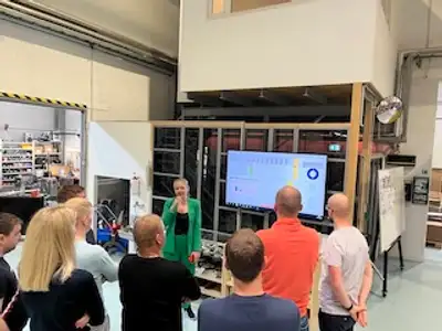 Digitaalse tootmistahvli ja töökorralduse tutvustus tehasekülastusel