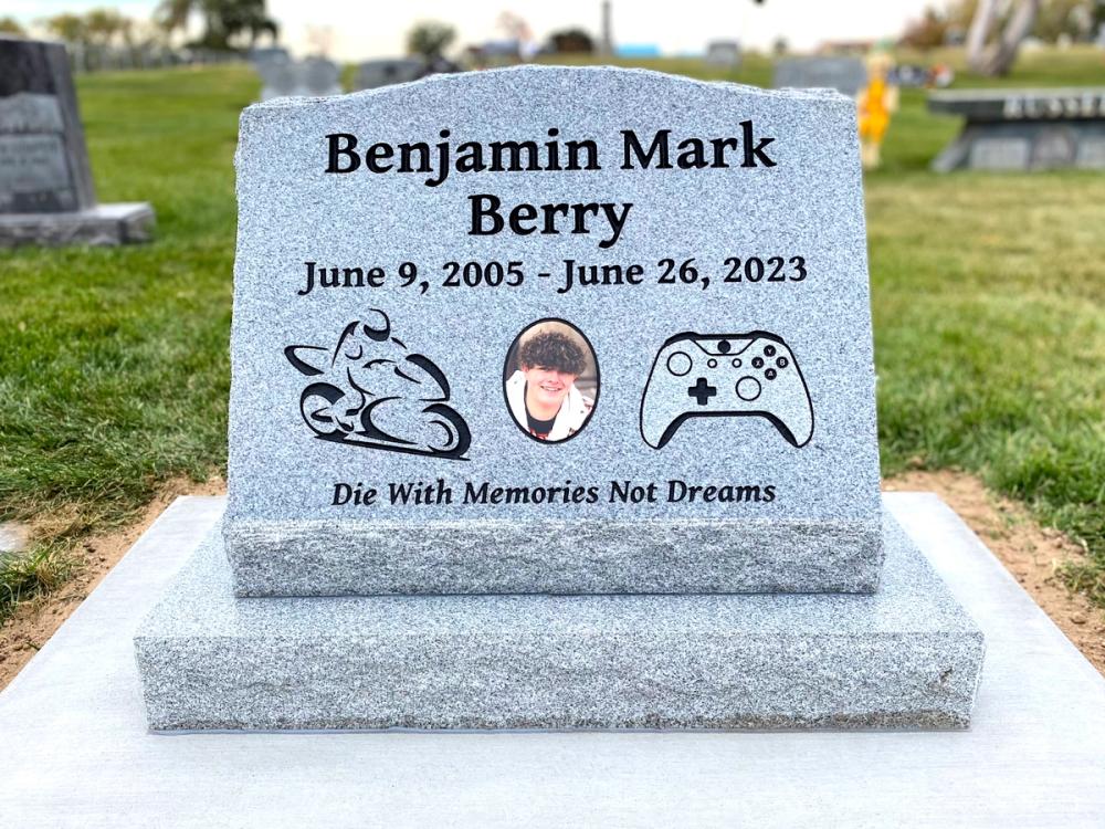 Individual Slants by Utah Headstone Design