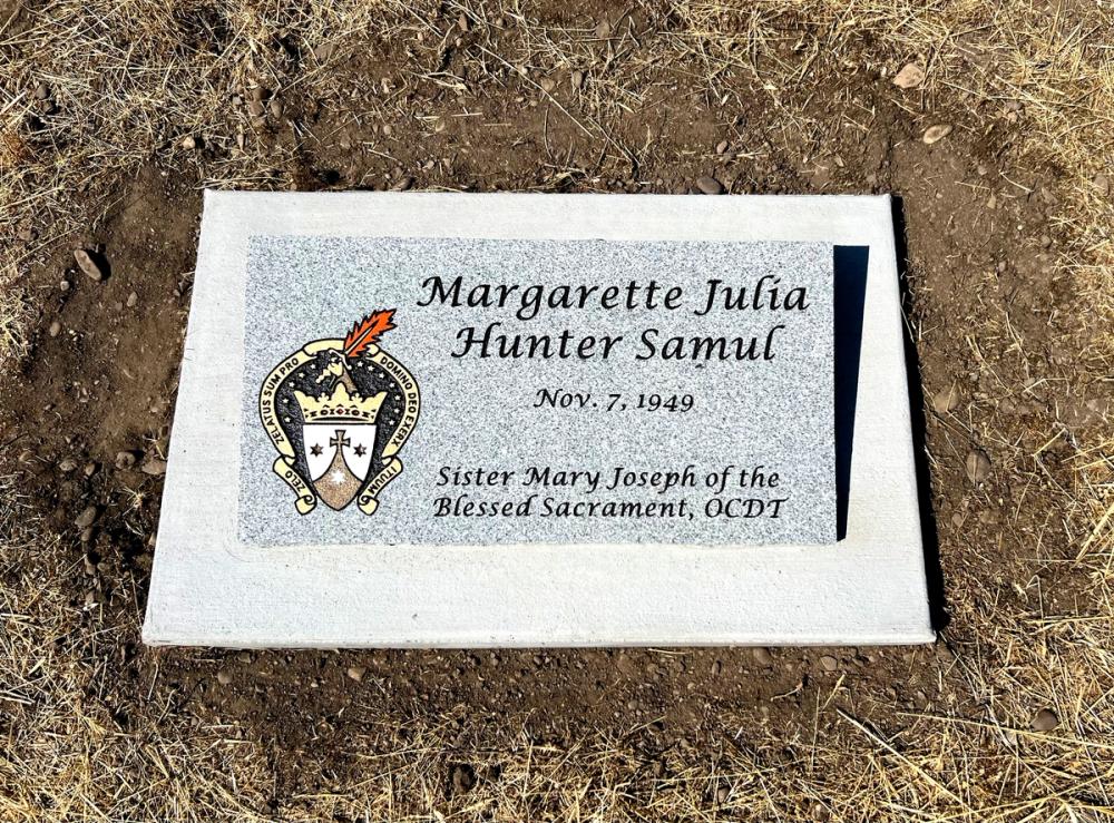Individual Flush Mounts by Utah Headstone Design