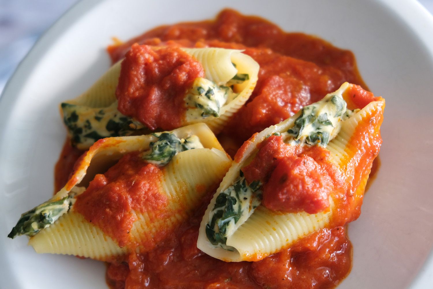 A good marinara sauce is important for any stuffed shells recipe.