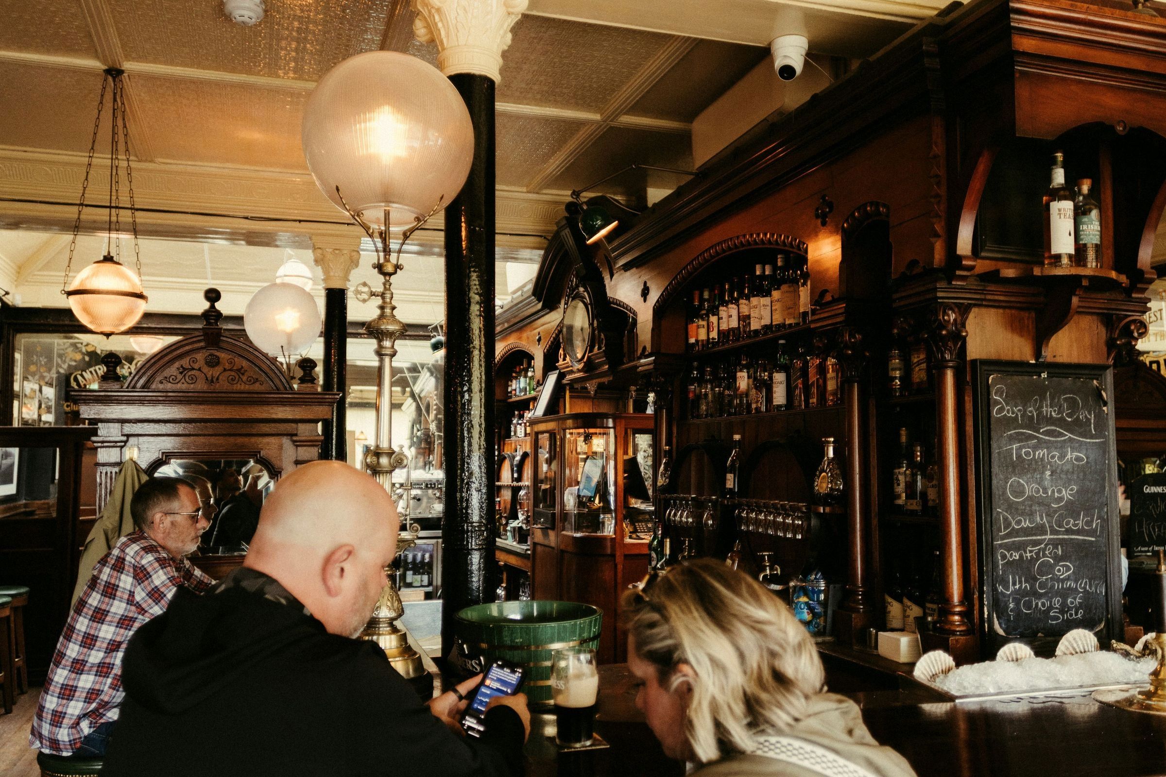 Restaurants and pubs