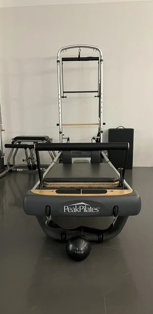 Reformer-laite Pilates Ateljé Porvoon tilassa