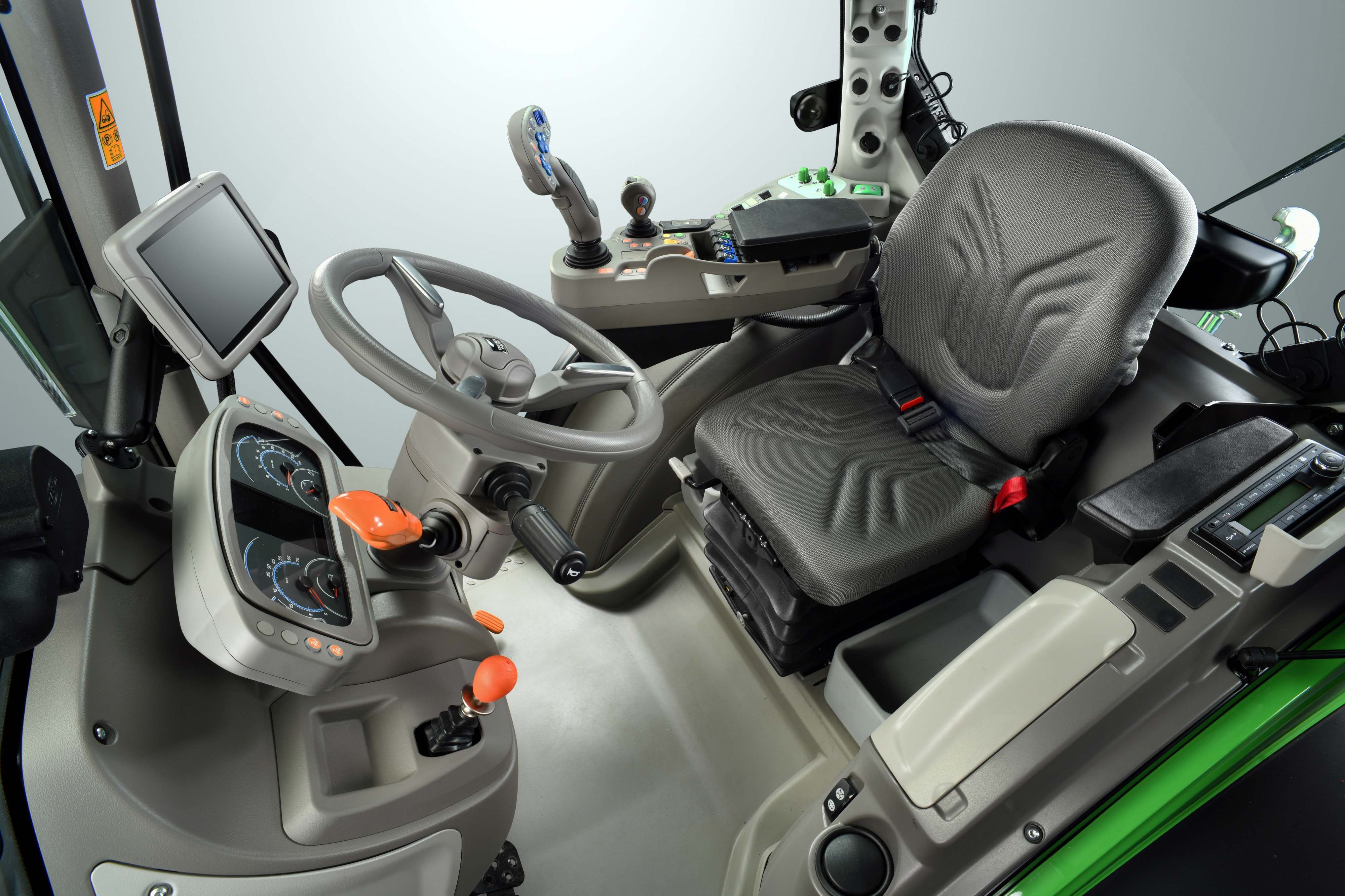 DEUTZ-FAHR 5 DF TTV Specialist Fruit Tractor Kirkland UK 