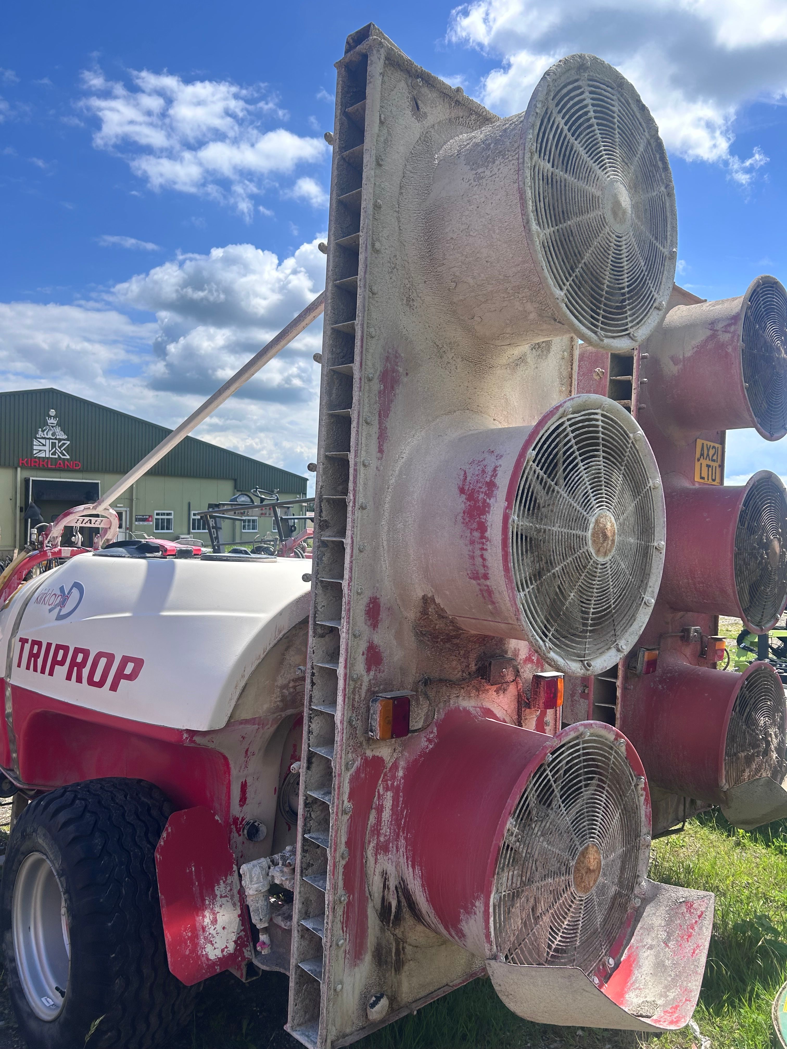 Kirkland Triprop Sprayer 1500ltr Kirkland UK