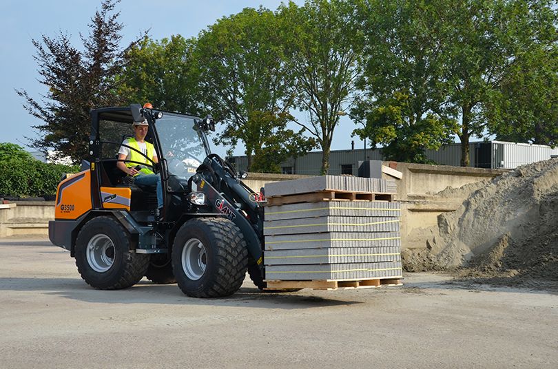 GIANT G3500 Wheeled Loader by Kirkland UK 