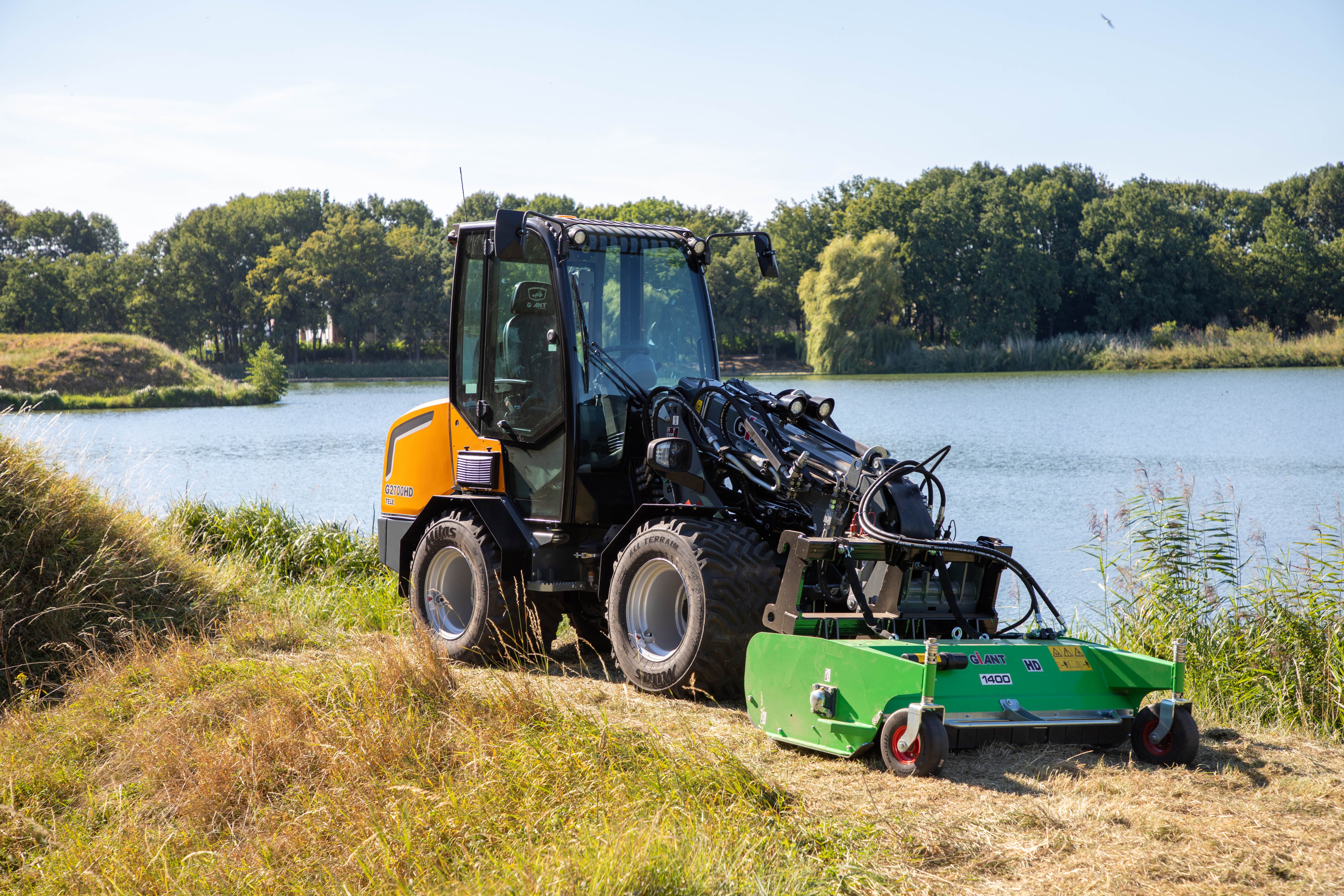 GIANT G7200 Telescopic Loader by Kirkland UK 