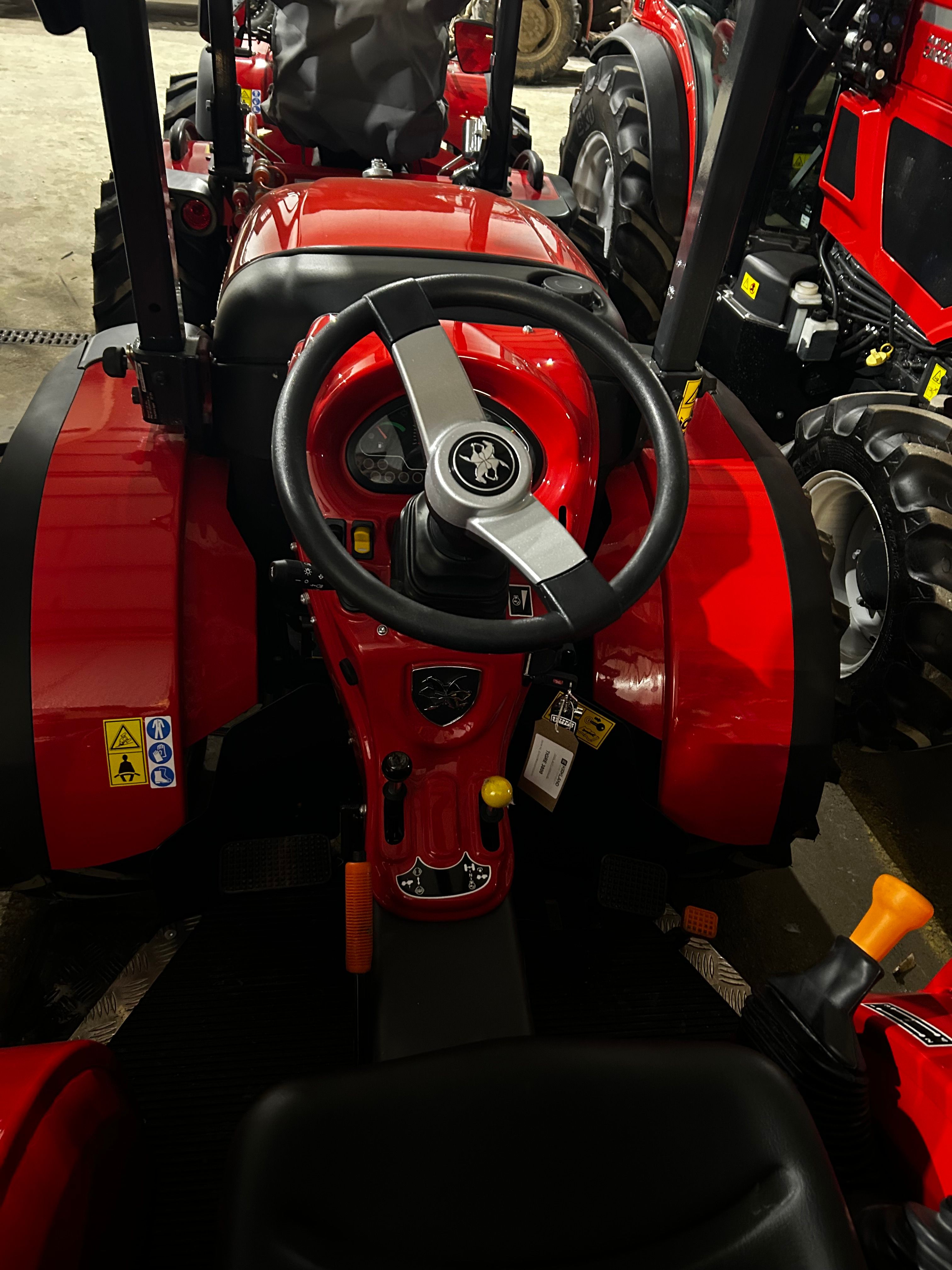 Antonio Carraro Tigre 3800 Tractor