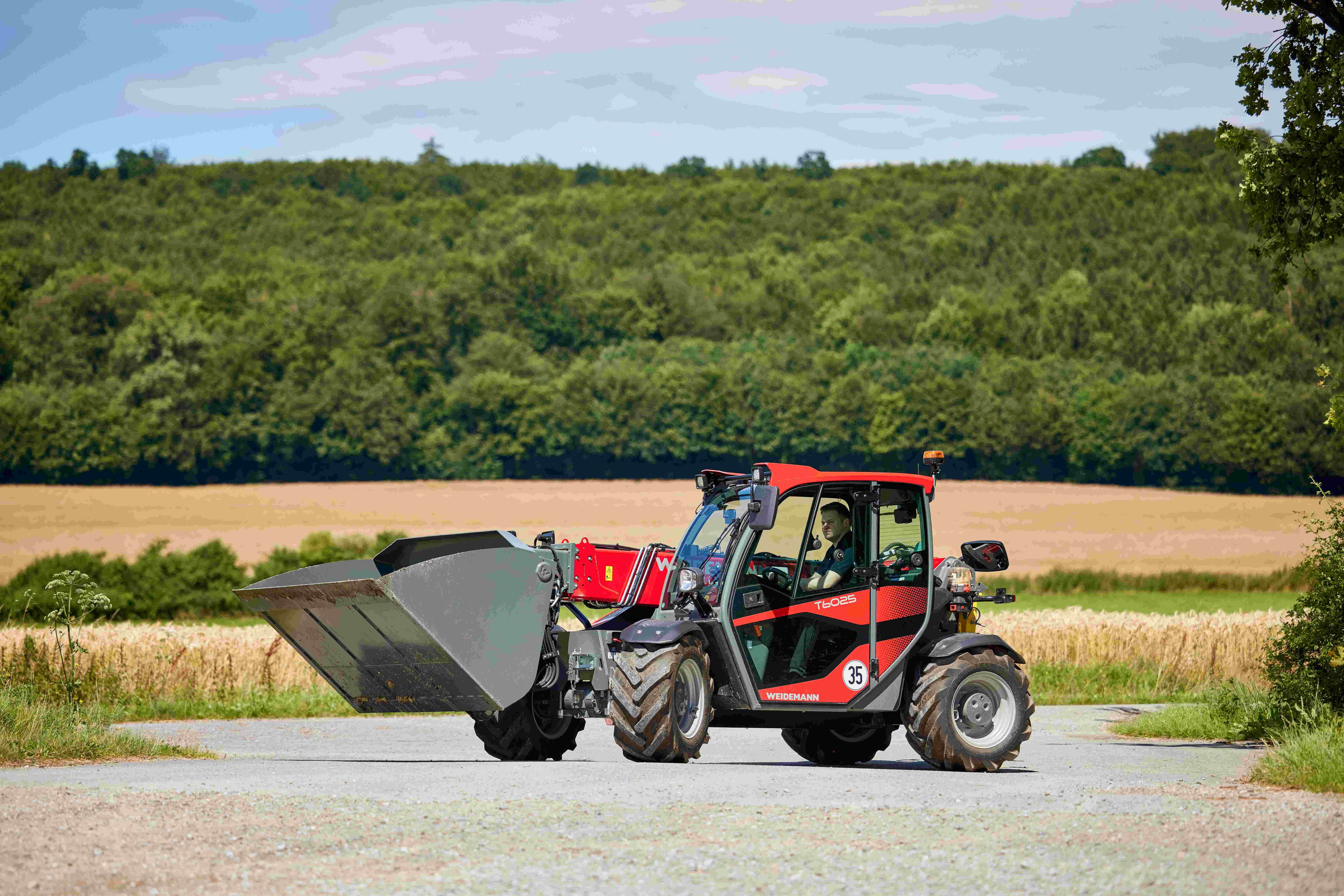 Weidemann T6025 telehandler
