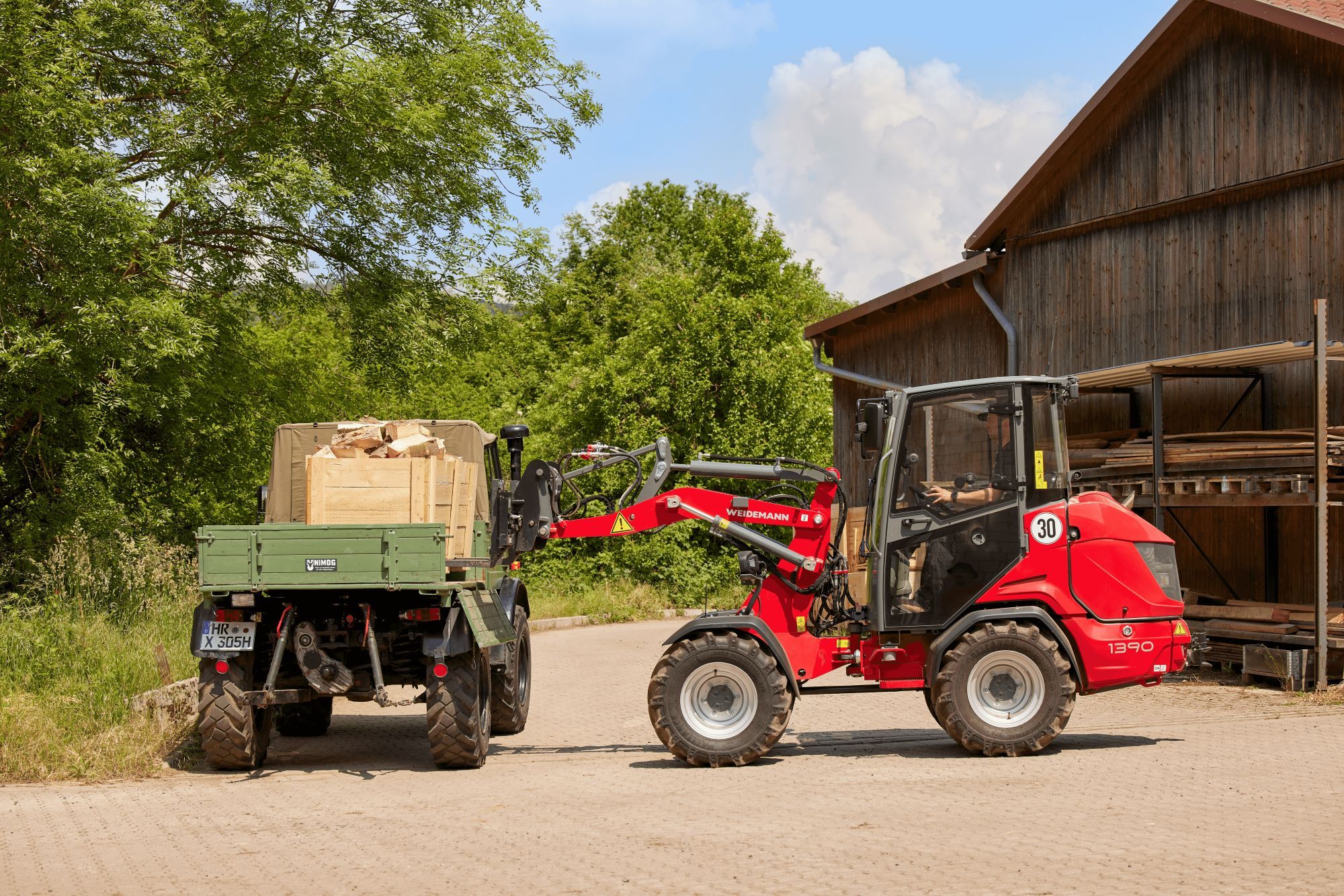 1390 loading weidemann