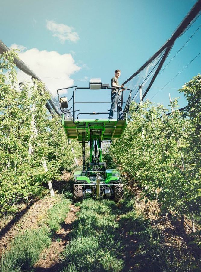 Compact Electric Picking Platform - Ex Demo