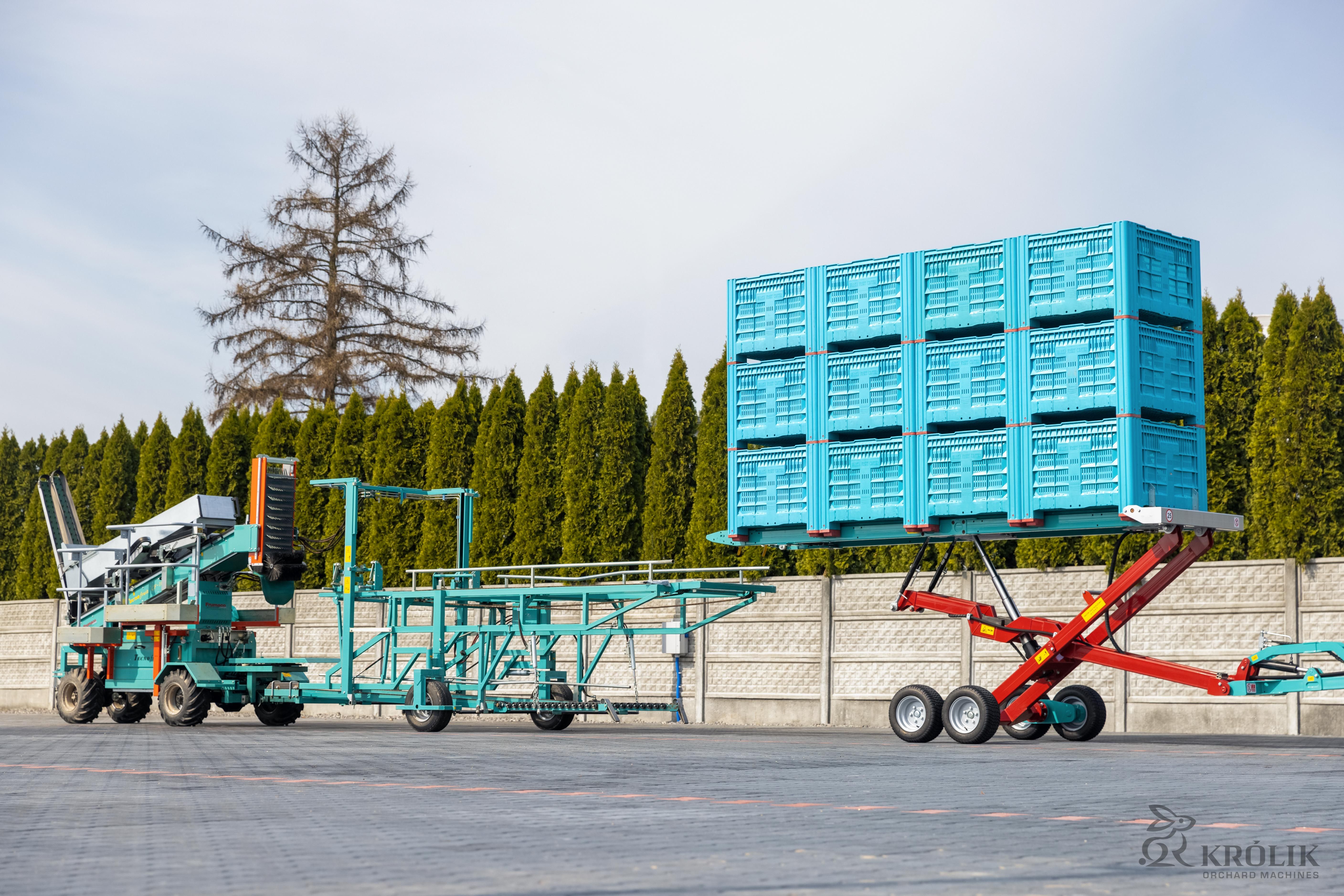 Bin Handling System for Tecnofruit Harvester