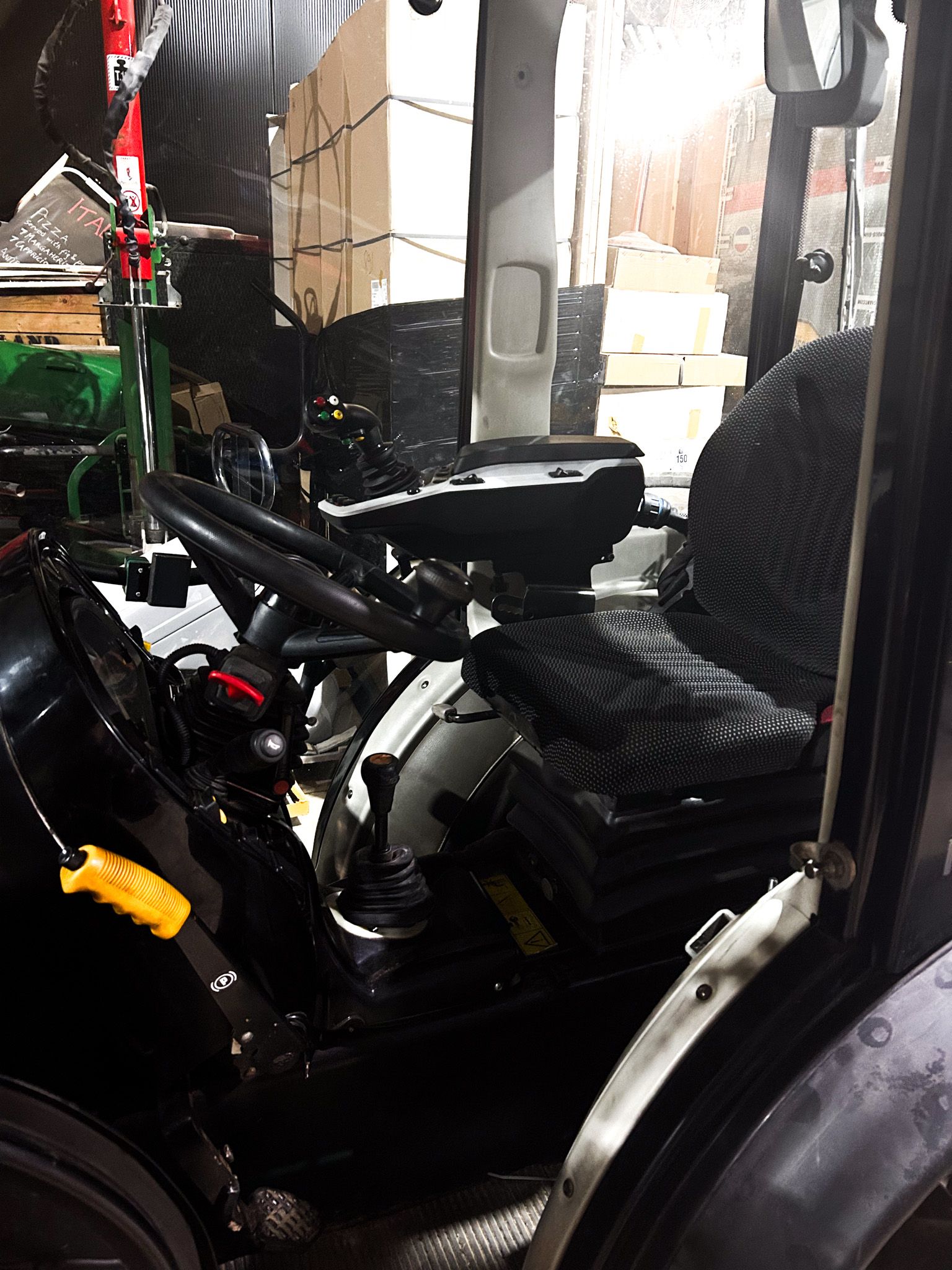 Antonio Carraro Mach 4 Quadtrack Tractor