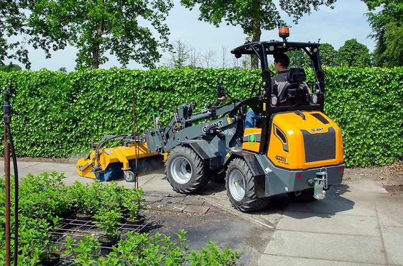 TOBROCO-GIANT G2200 Electric Wheeled Loader Kirkland UK 