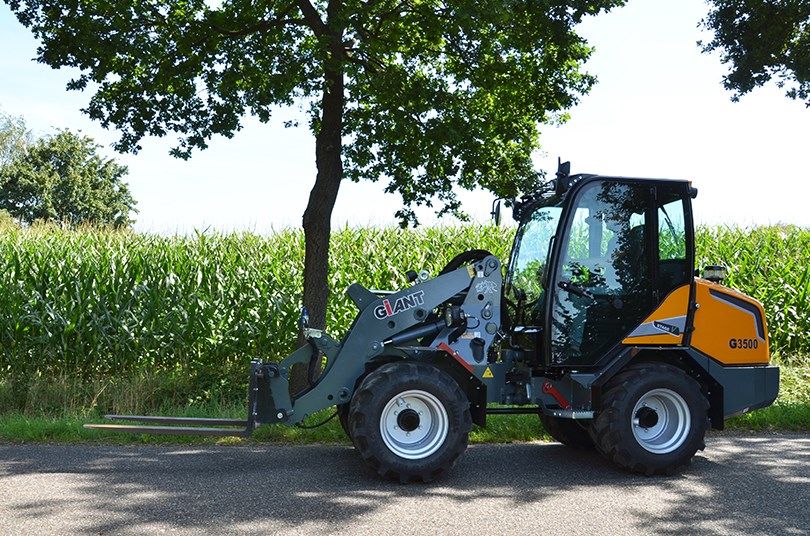 Giant G3500 Wheeled Loader Range