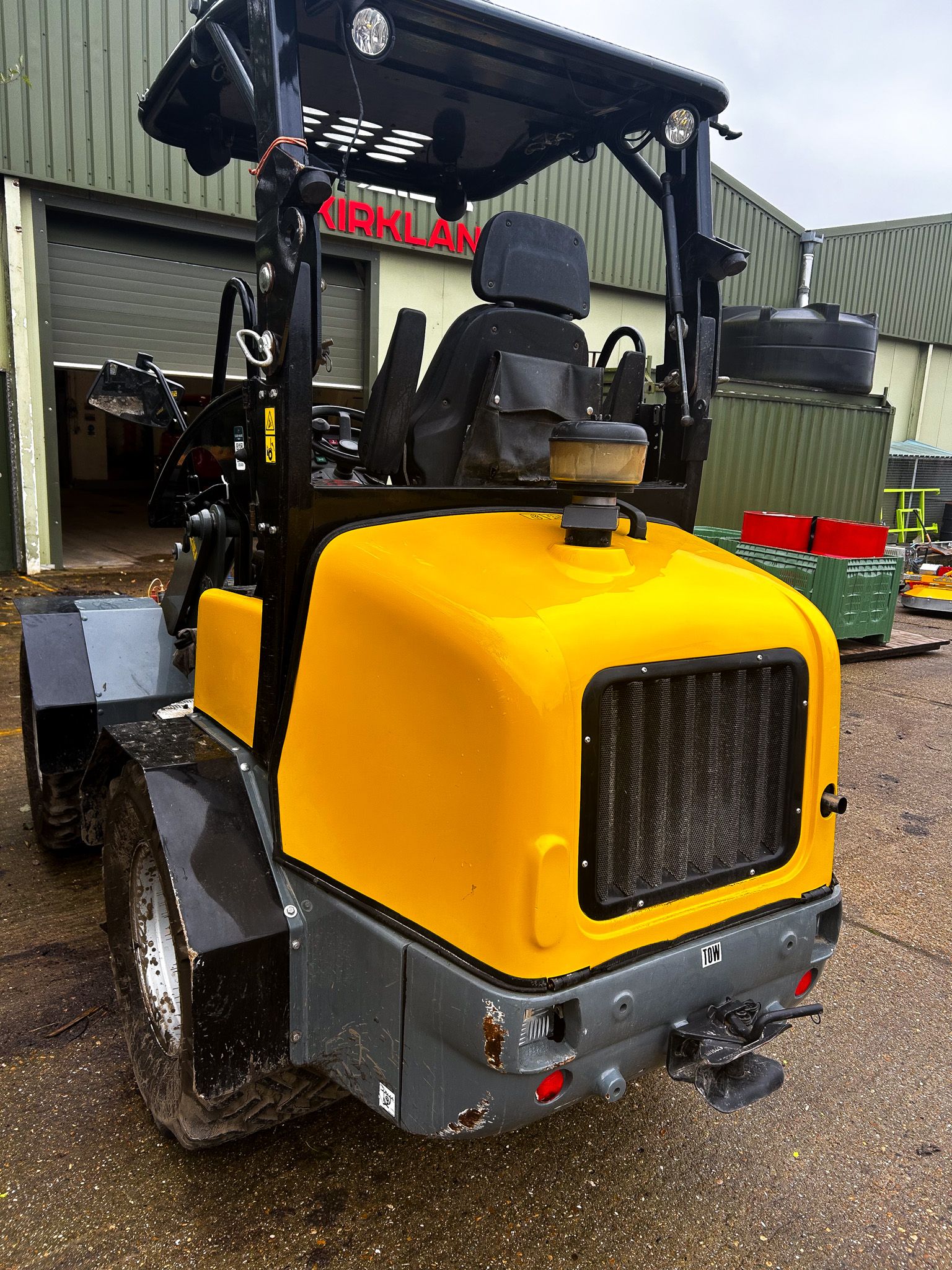 TOBROCO-GIANT V452T Xtra HD Used Kirkland uk 