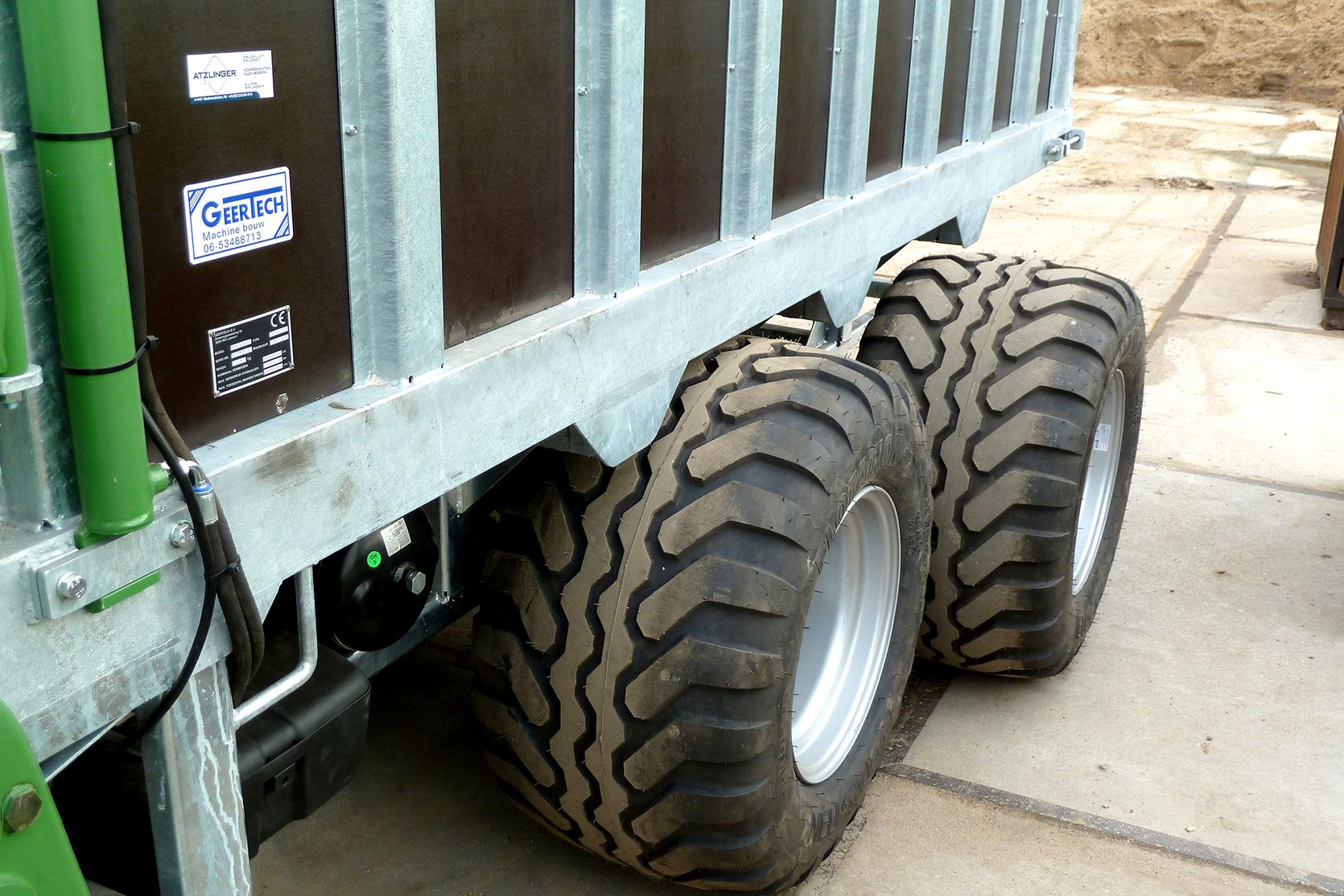 Geertech Heavy Duty Compost Spreader