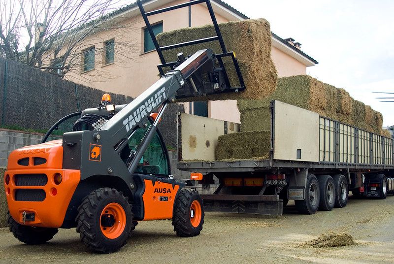 AUSA T204 Telehandler