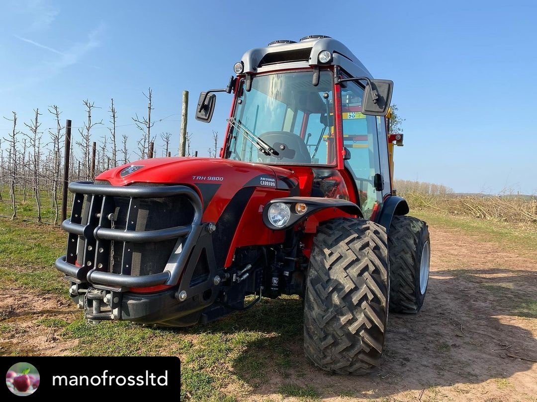 Antoino Carraro TRH 9800 Fruit Grower Tractor