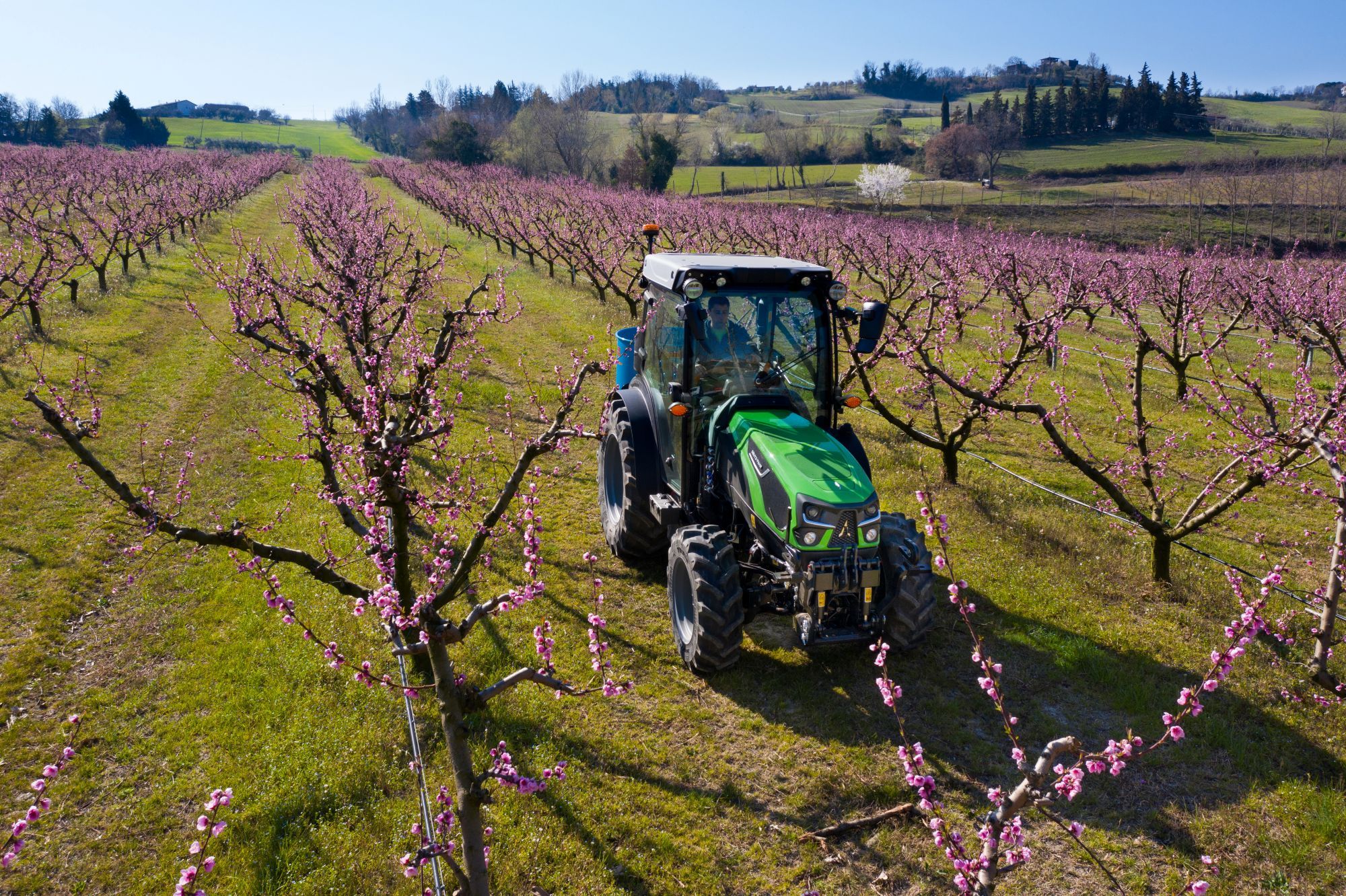 Only 1083mm Narrow Width Tractor