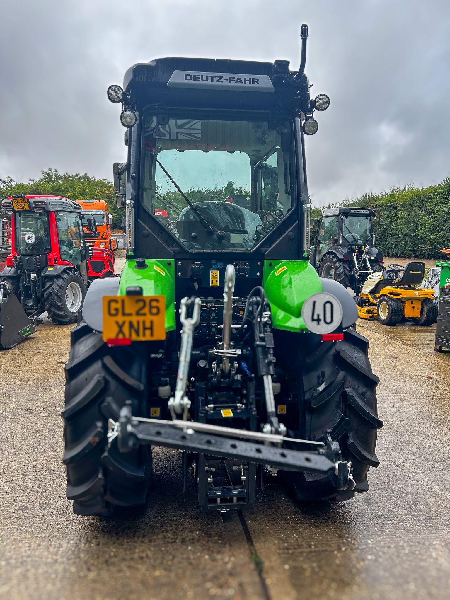 DEUTZ FAHR DF TTV 4 Wheel Steer Tractor 