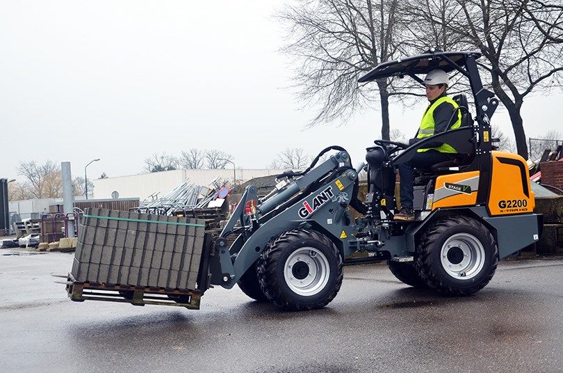 Giant G2200 Wheeled Loader Range
