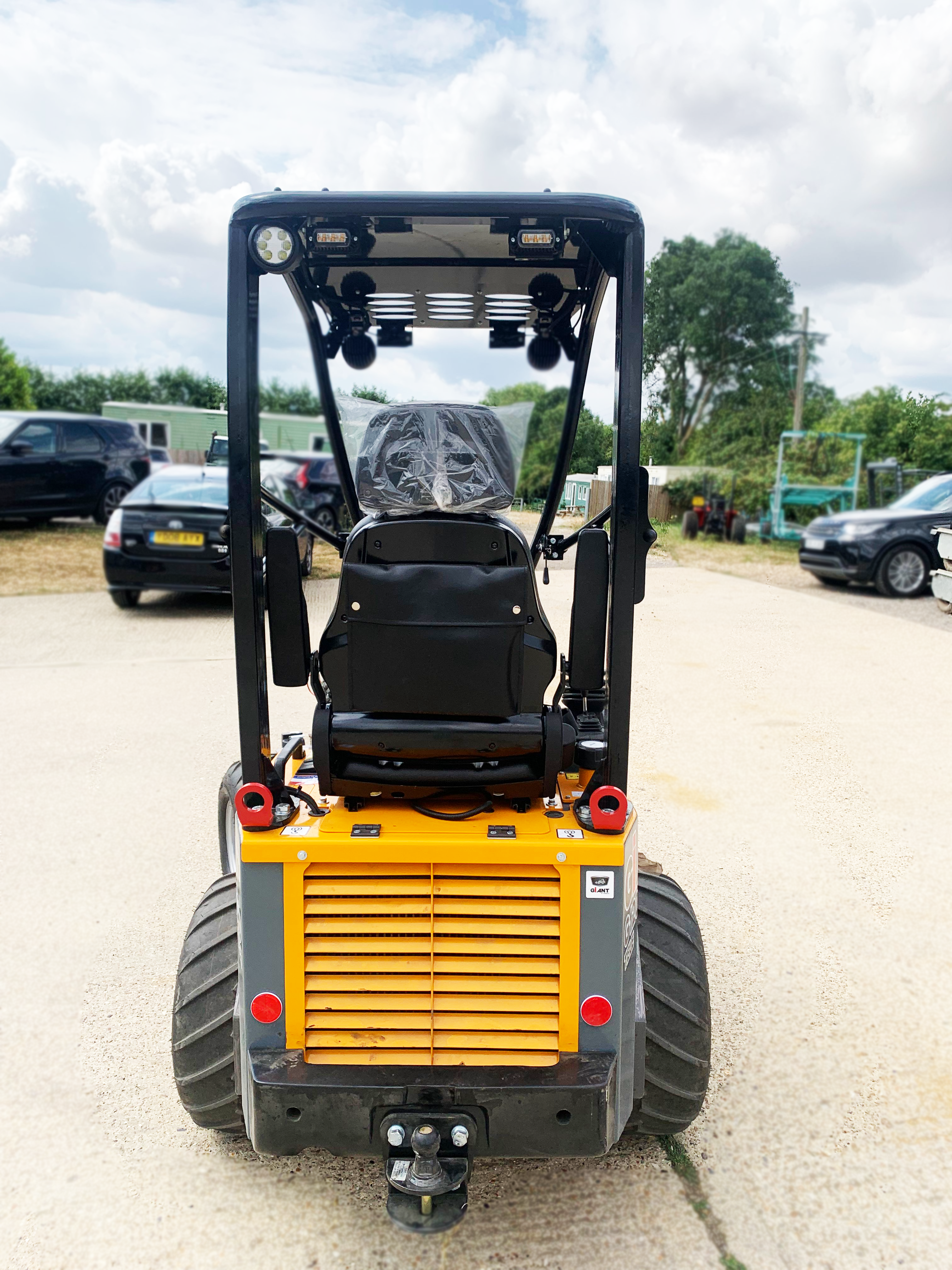G1200 Wheeled Loader