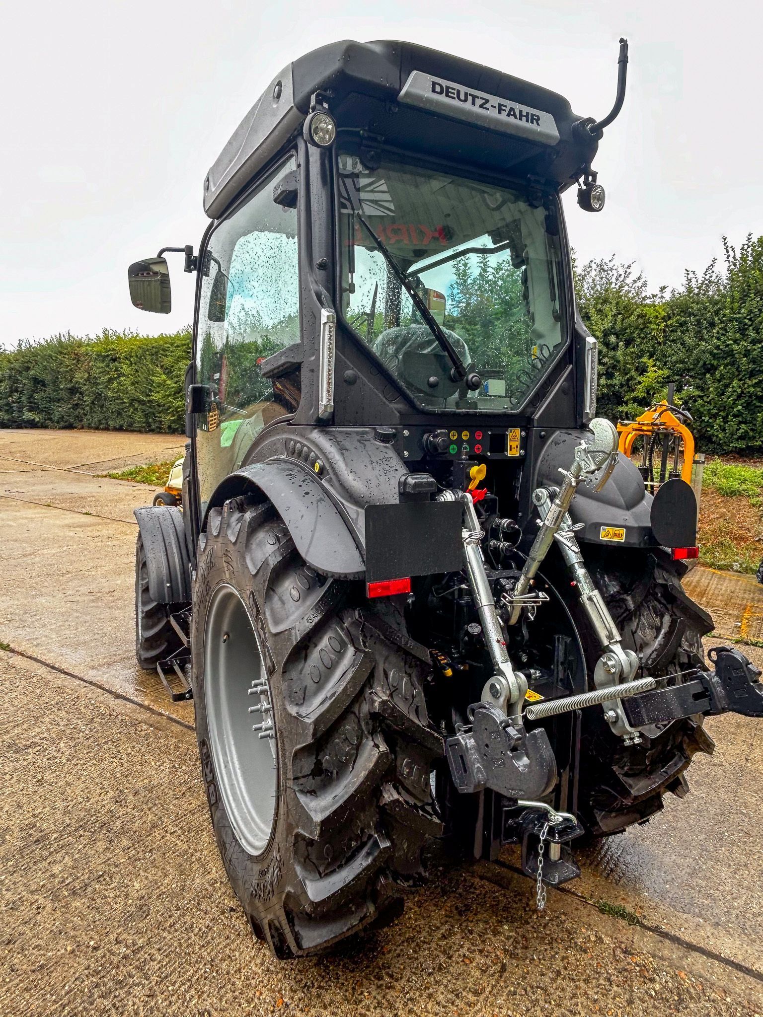 Deutz Fahr 5090 DS 88HP Narrow Vineayard Tractor Kirkland UK 