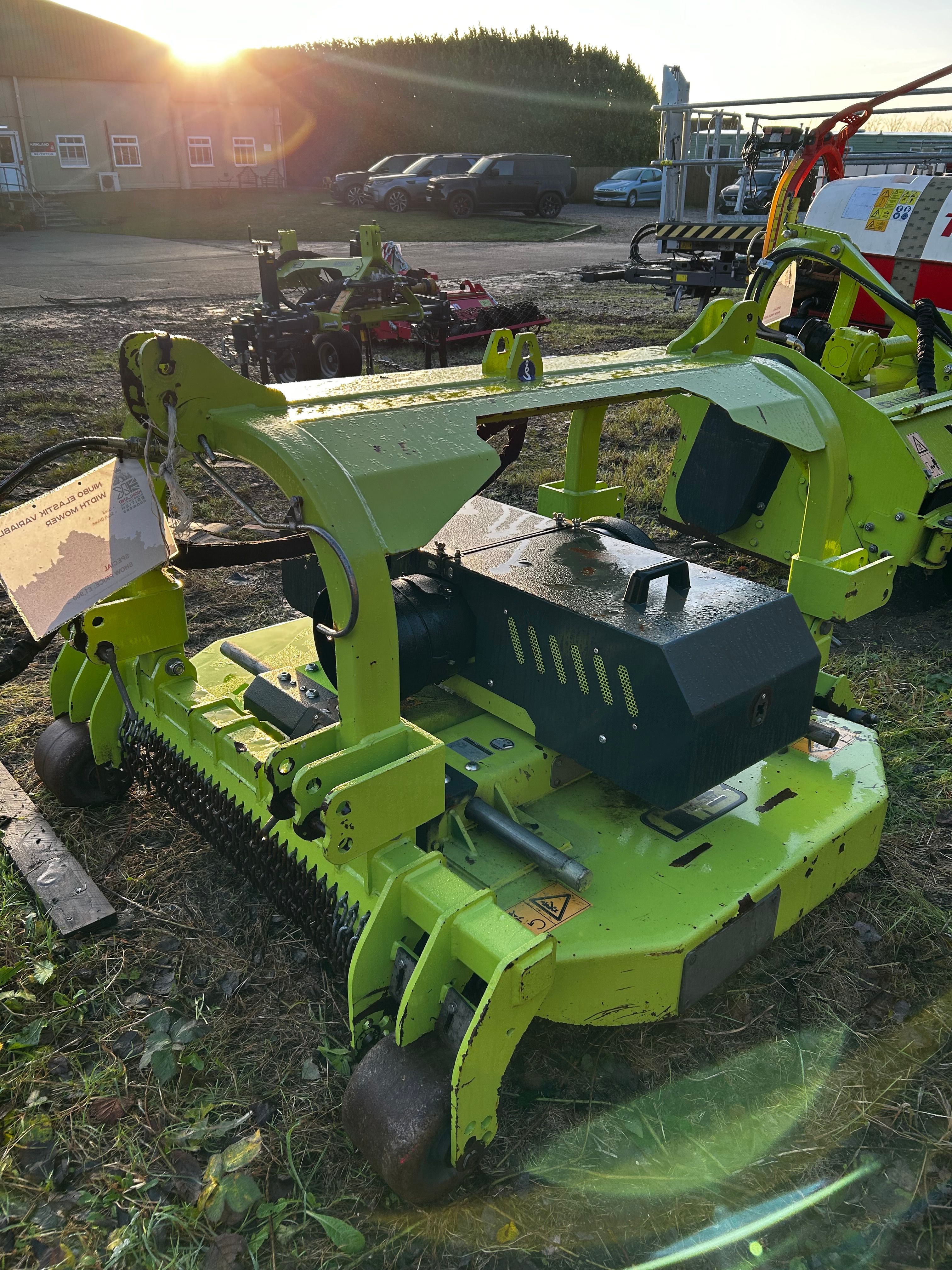 Variable Width Elastik Orvin Mower 