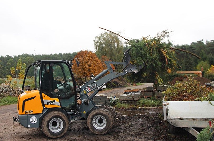 Compact Loader G2500