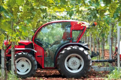 Antonio Carraro Tractor - TGF 8900 R Low Profile
