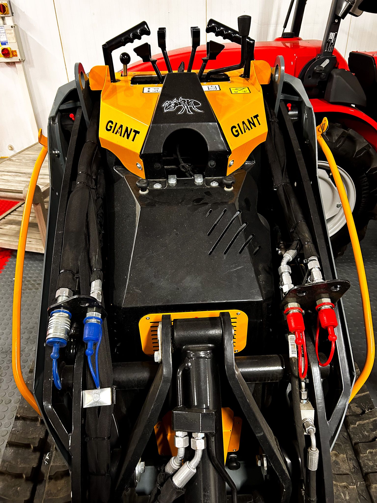 Skid Steer GS950T on Tracks