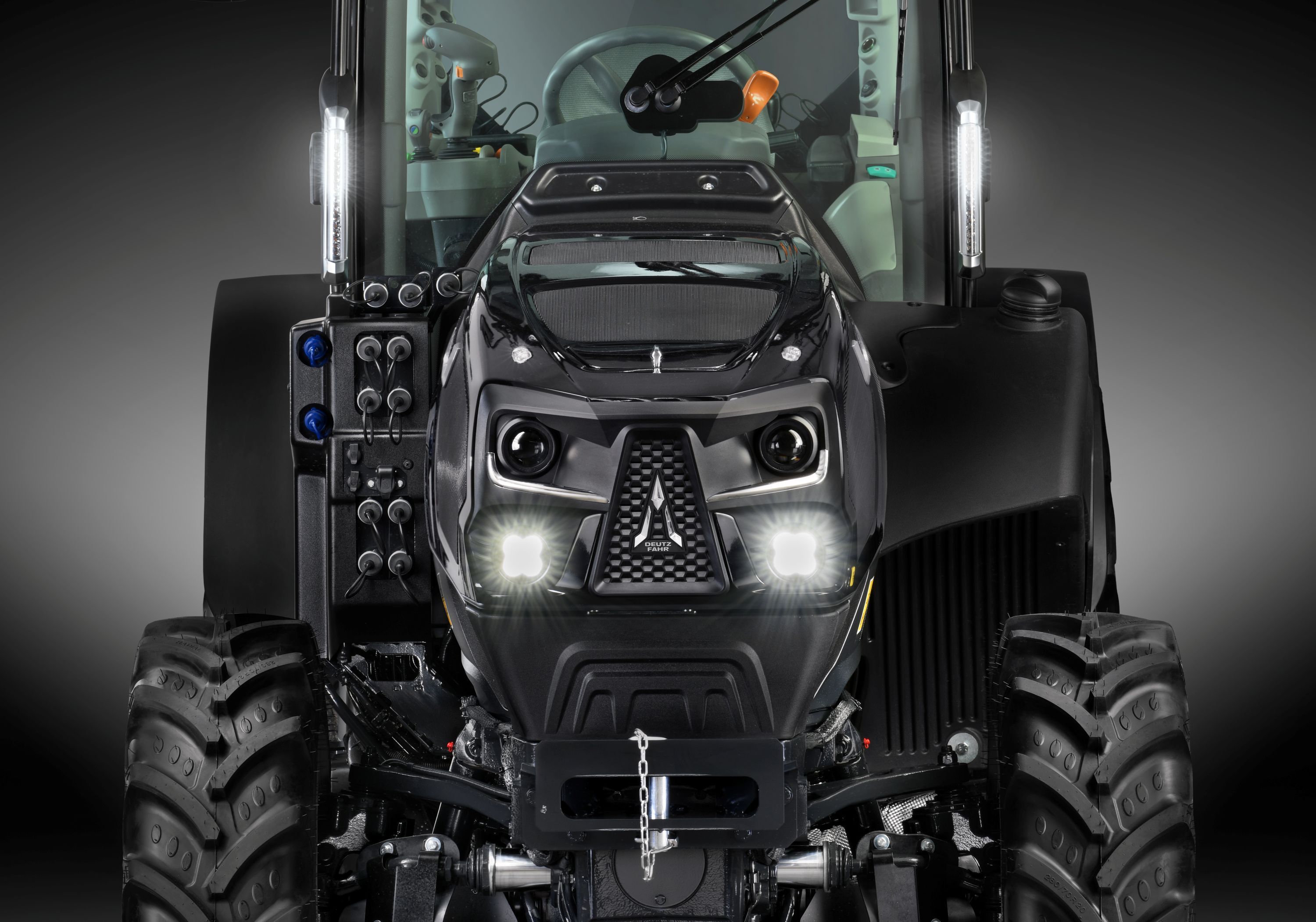 DEUTZ-FAHR 5 DS/DV TTV Warrior Edition