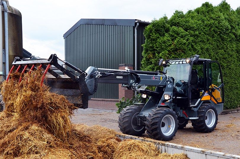 TOBROCO-GIANT G3500 Telescopic Loader