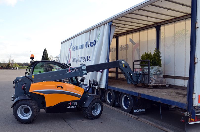 GIANT 5048 Telehander by Kirkland UK 