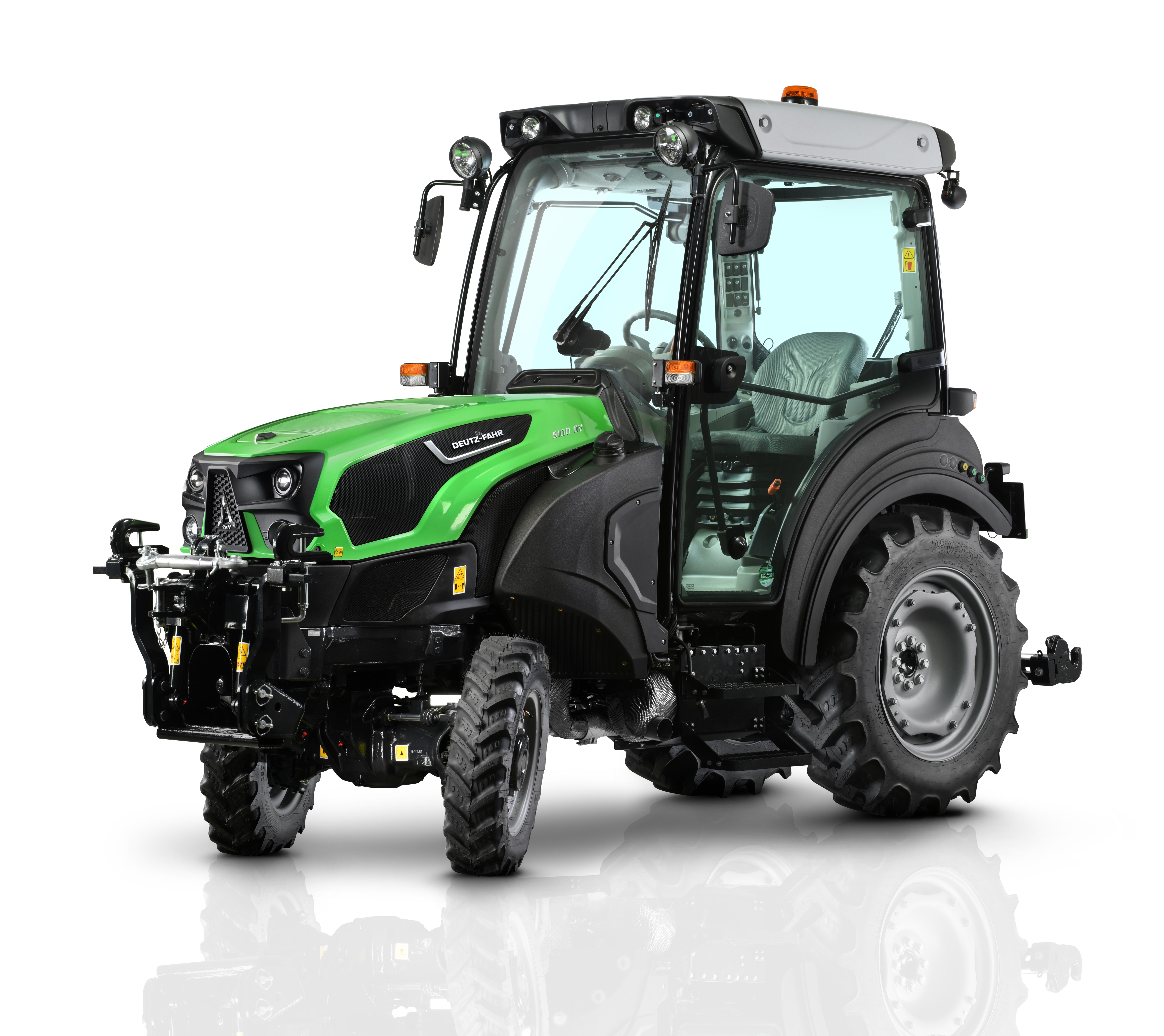 DEUTZ-FAHR 5 DV Ultra Narrow TTV Specialist Tractor Kirkland UK 