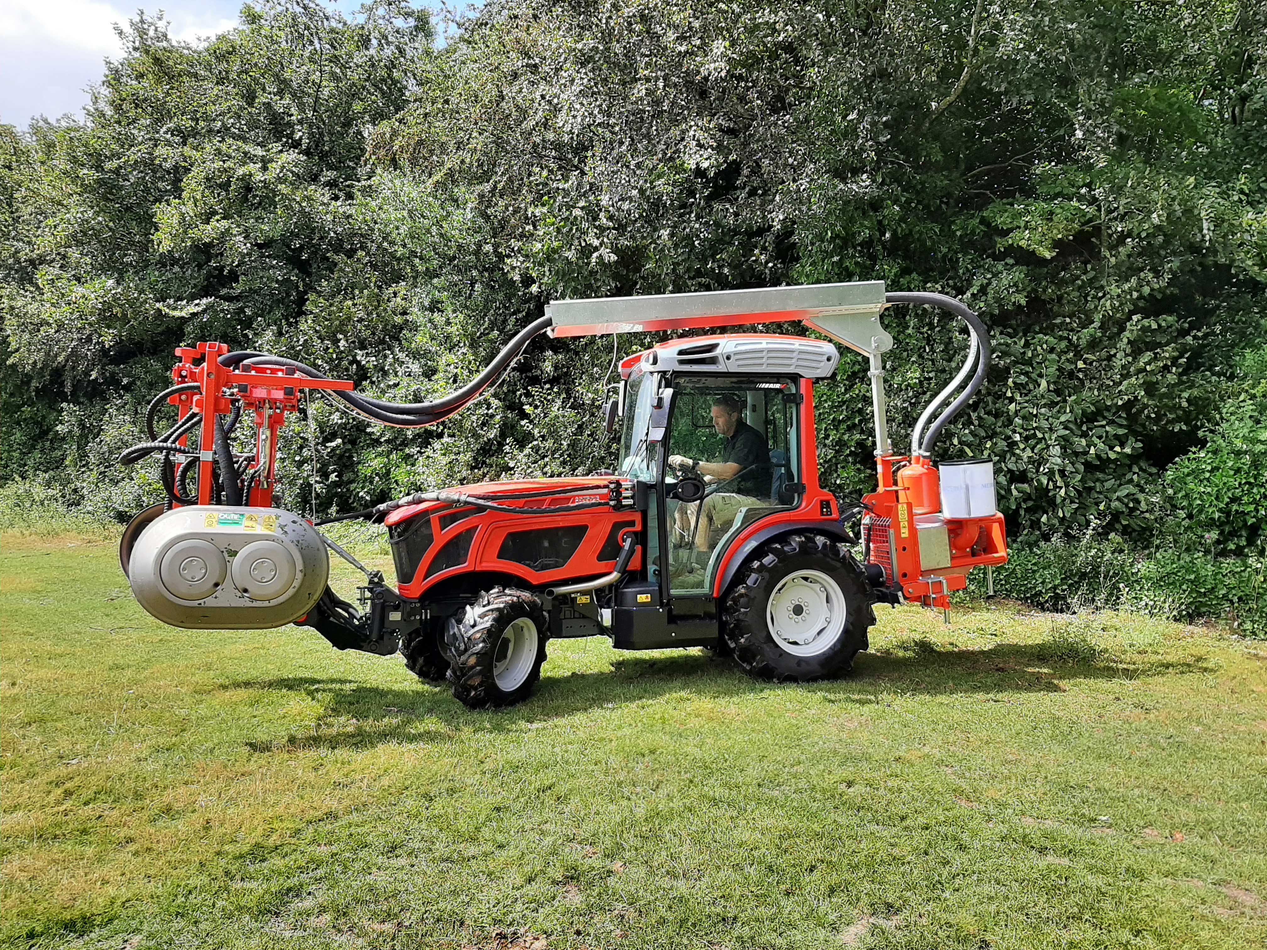 OLMI Leaf Remover for Vineyards