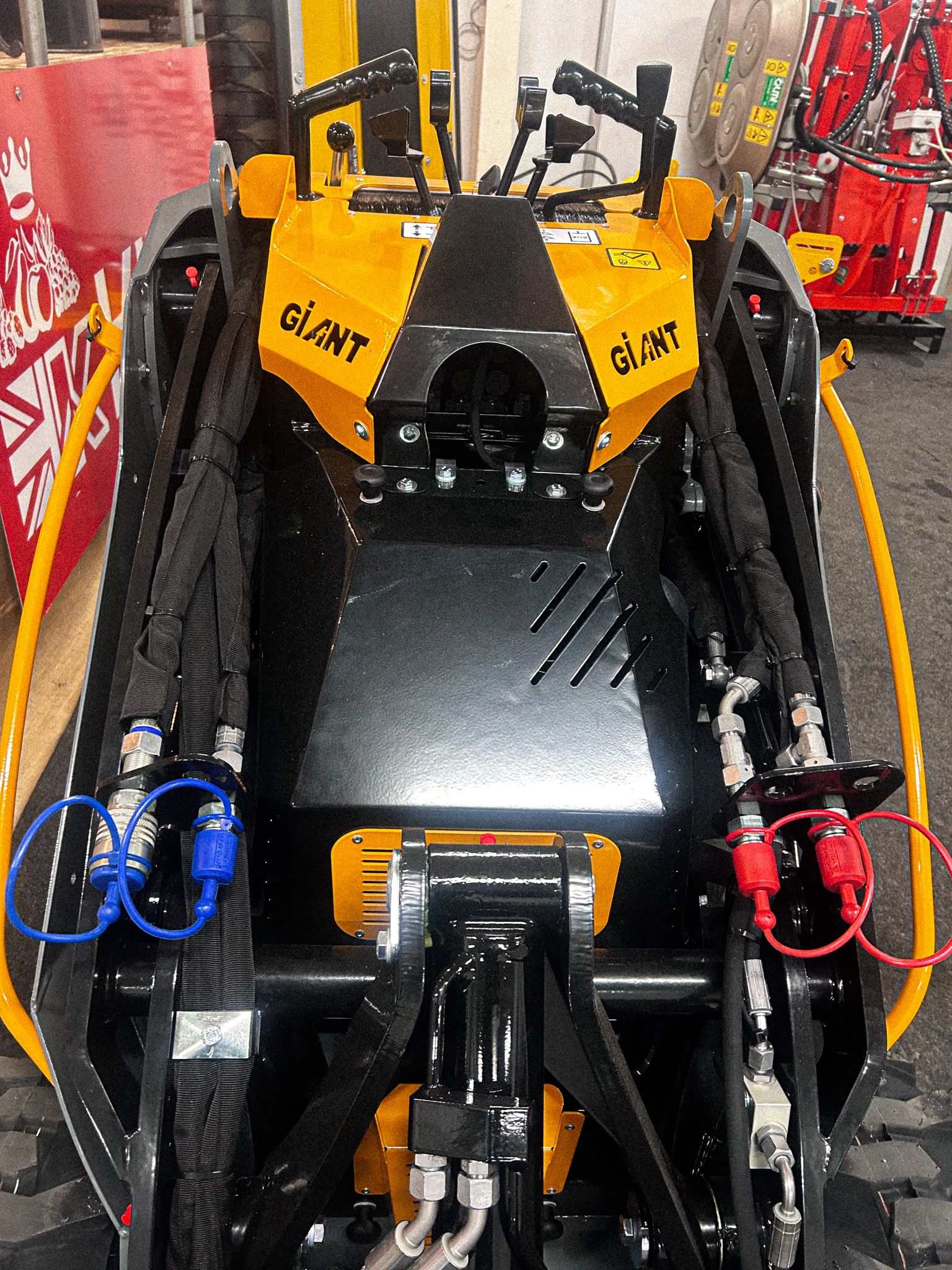 GIANT Skid Steer SK252D