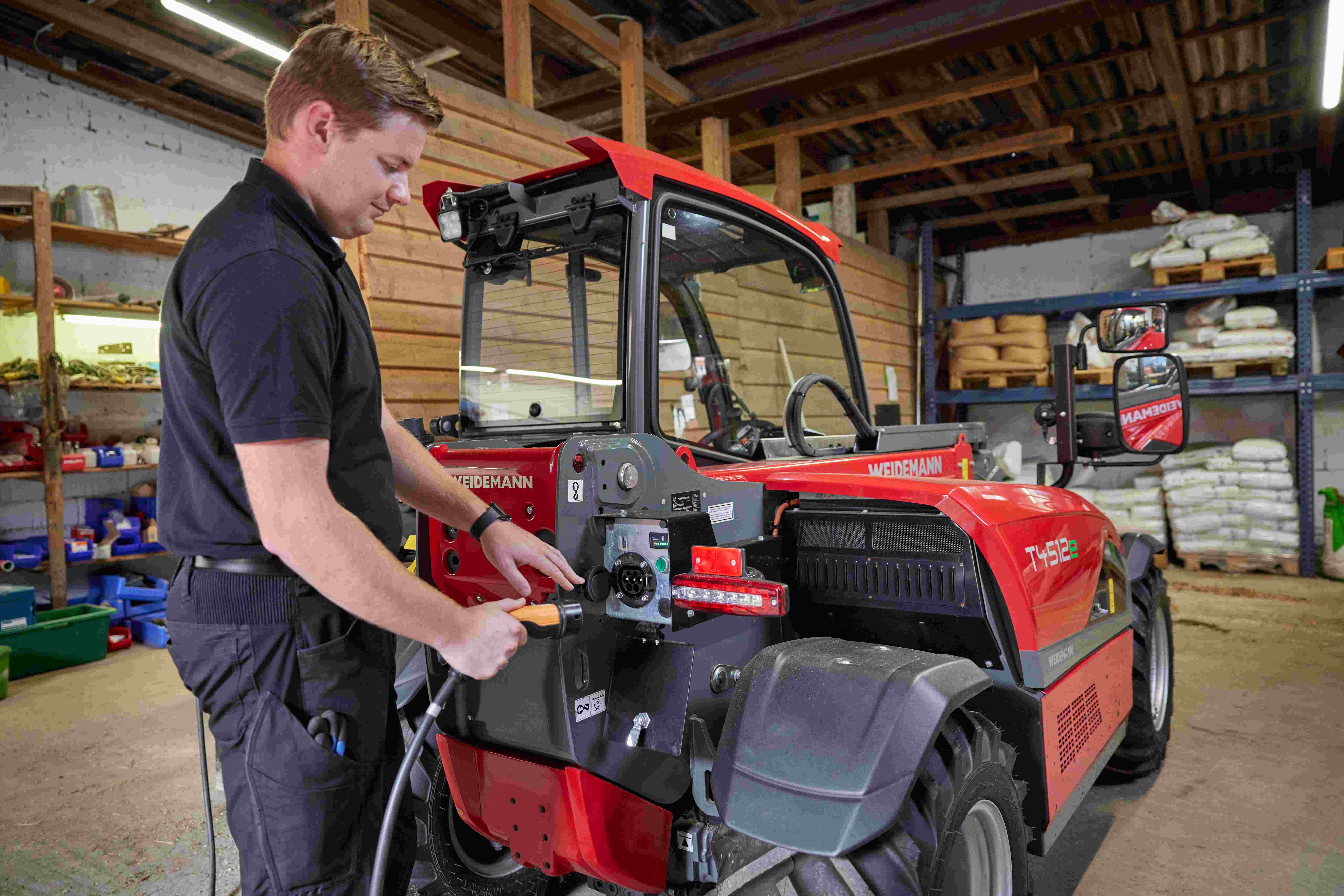Weidemann Electric Telehandler T4512