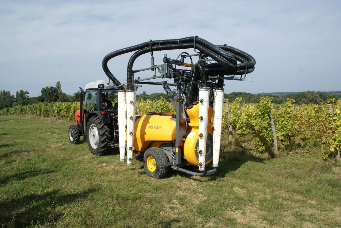 GREGOIRE 3 Row Speedflow Sprayer from Kirkland UK