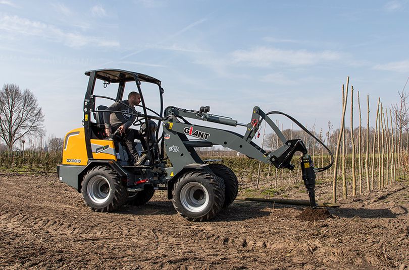 TOBROCO-GIANT G2300 Wheeled Loader