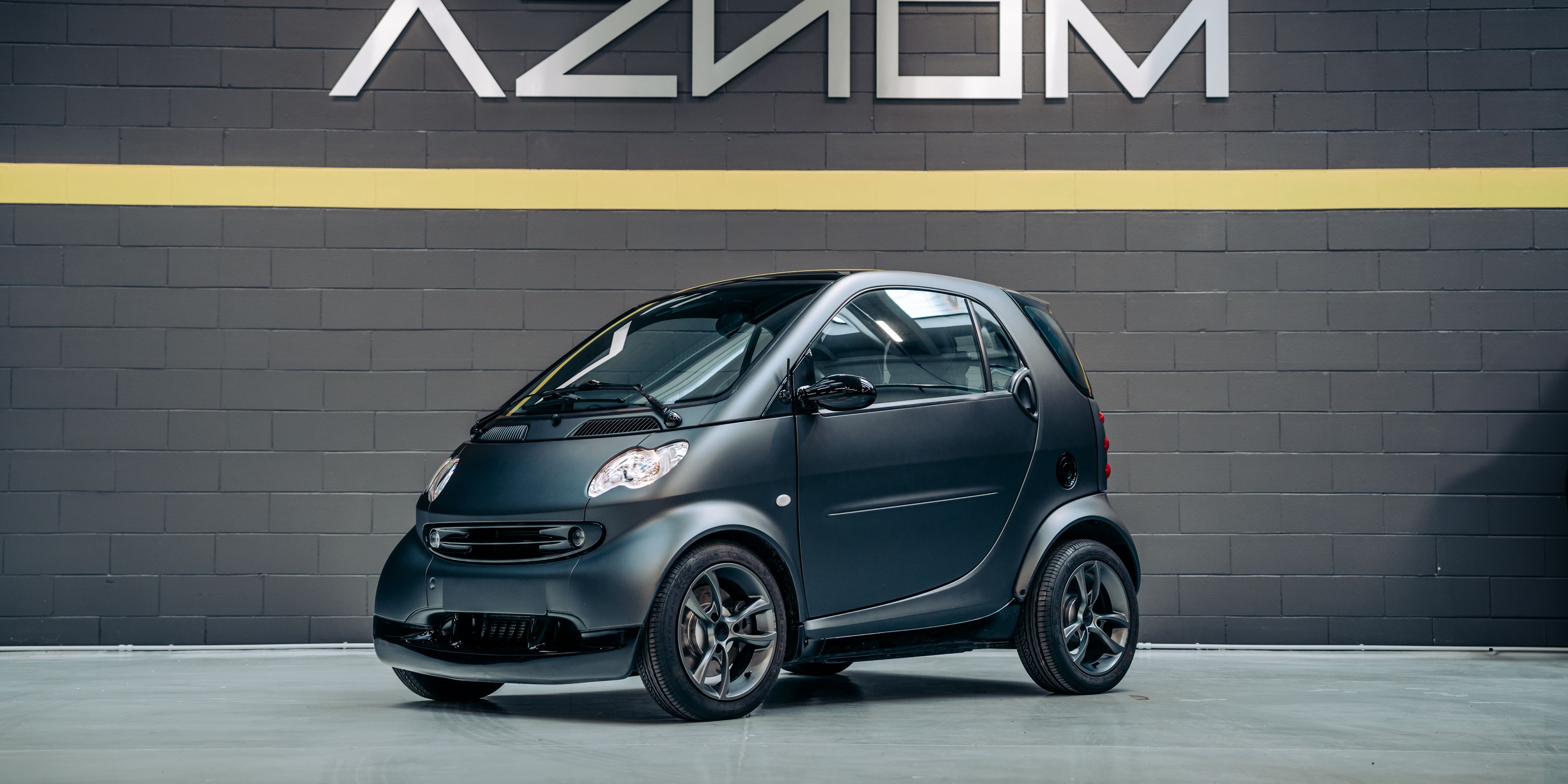 AZNOM Automotive Smart 4Teen Bespoke Edition