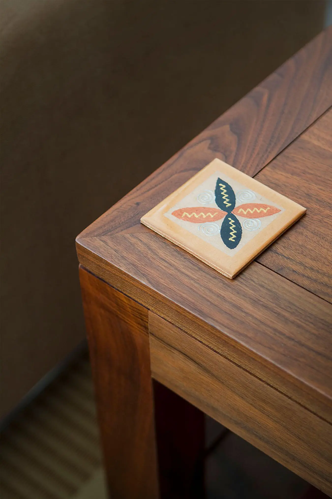 Tables & Sideboards