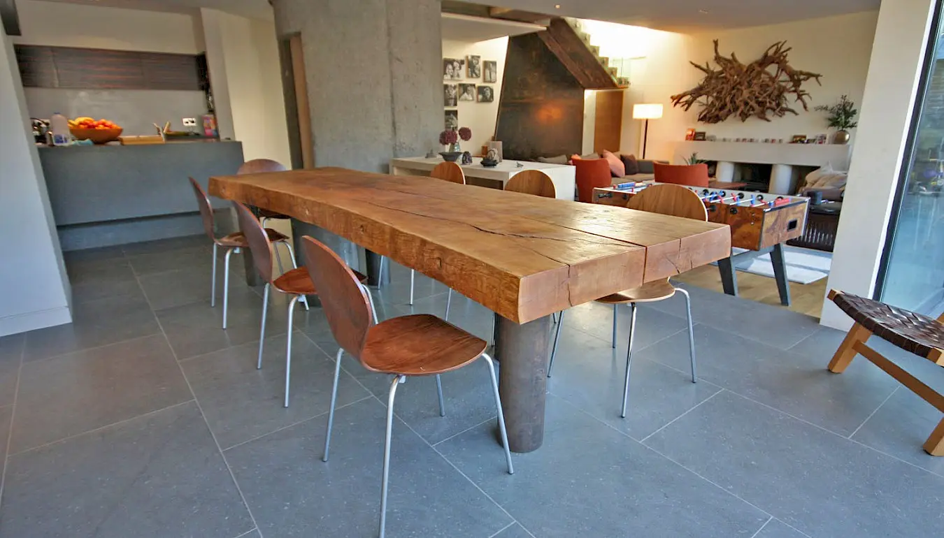 Tables & Sideboards