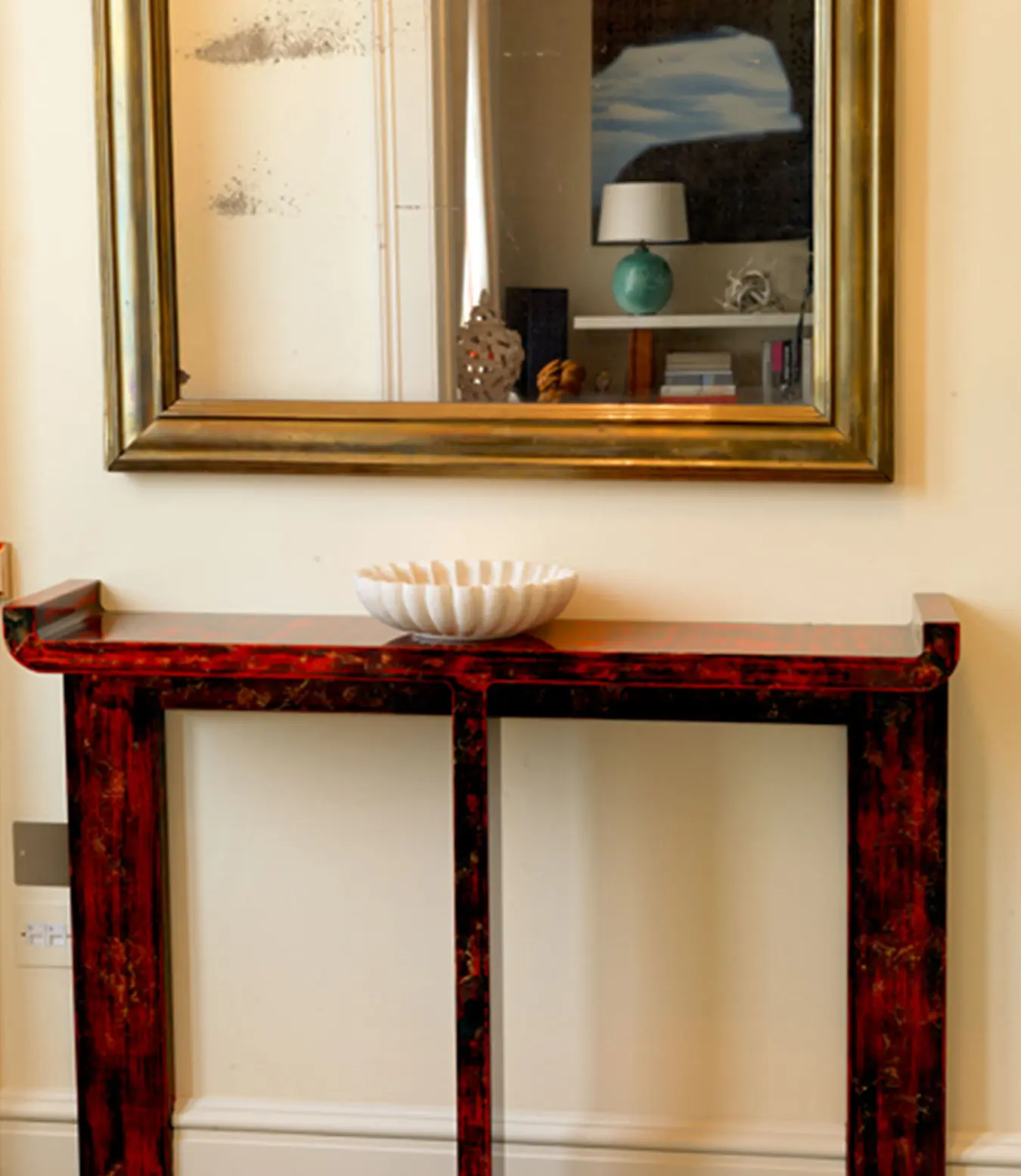 Tables & Sideboards
