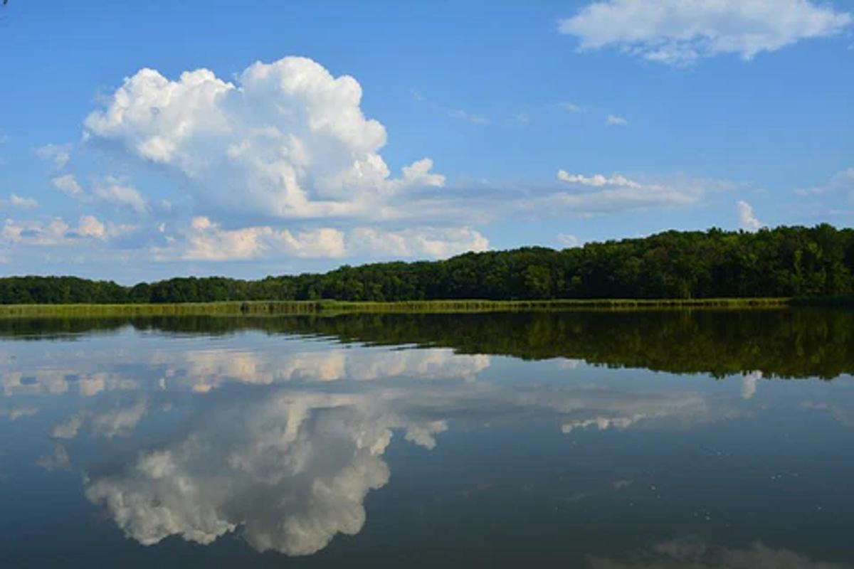 Sunny day in the Chesapeake Bay