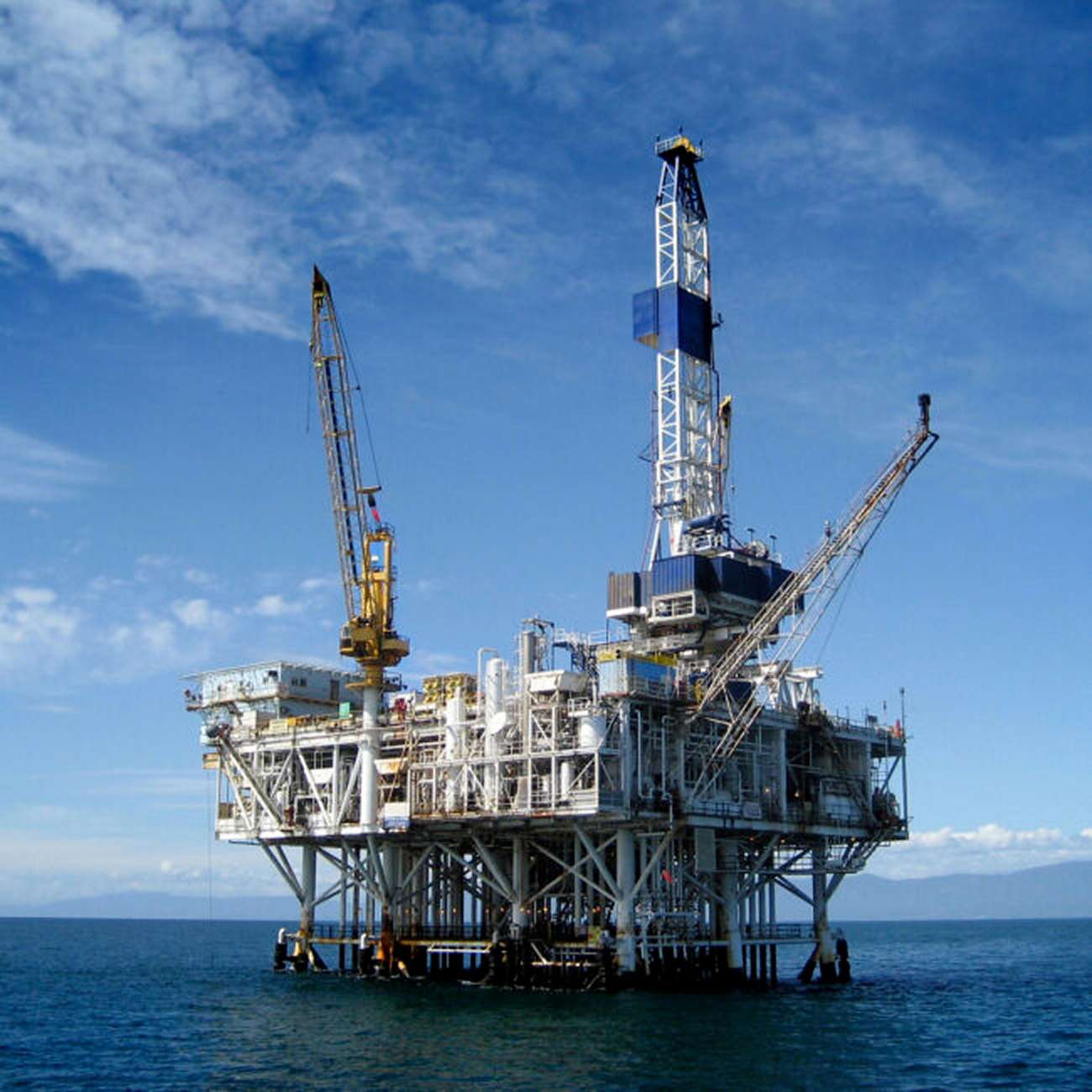 oil platform offshore in california